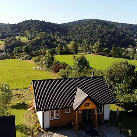Chatki Niedzwiadka Beskid Niski-2 Domki Na Wylacznosc Dom wakacyjny *
