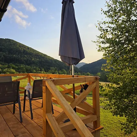 Parco vacanze Chatki Niedzwiadka Beskid Niski-kompleks Dwoch Domkow Na Odludziu *