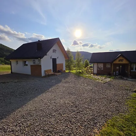 Chatki Niedzwiadka Beskid Niski-kompleks Dwoch Domkow Na Odludziu Parco vacanze