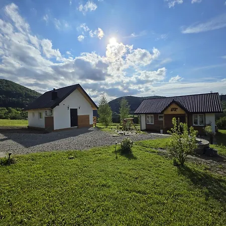 Chatki Niedzwiadka Beskid Niski-kompleks Dwoch Domkow Na Odludziu Parco vacanze *