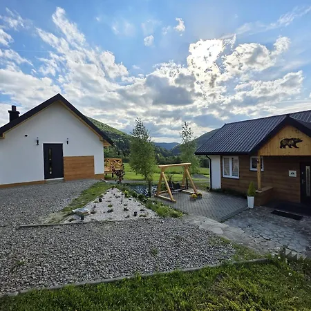 Chatki Niedzwiadka Beskid Niski-2 Na Wylacznosc פארק נופש Uscie Gorlickie